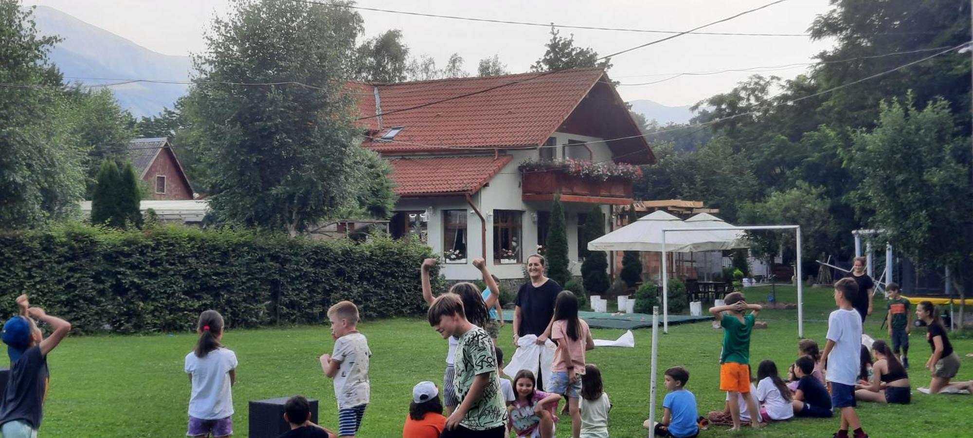 Pensiunea Poiana Avrigului Exterior foto